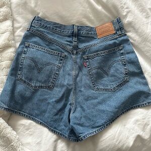 Levi Shorts